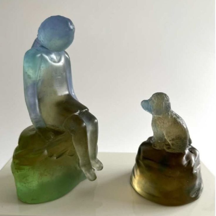 Junction Magazine Feb 2025 featuring Parnell Gallery glass sculpture artist, Kathryn Bartlett